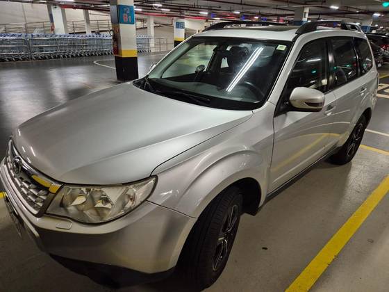 SUBARU FORESTER 2.0 LX 4X4 16V GASOLINA 4P AUTOMÁTICO SUBARU FORESTER 2.0 LX 4X4 16V GASOLINA 4P AUTOMÁTICO